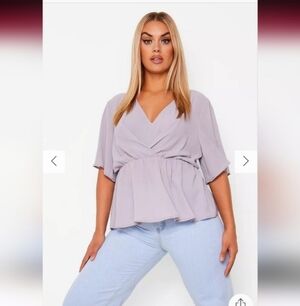 Boohoo size 18 angel sleeve blouse